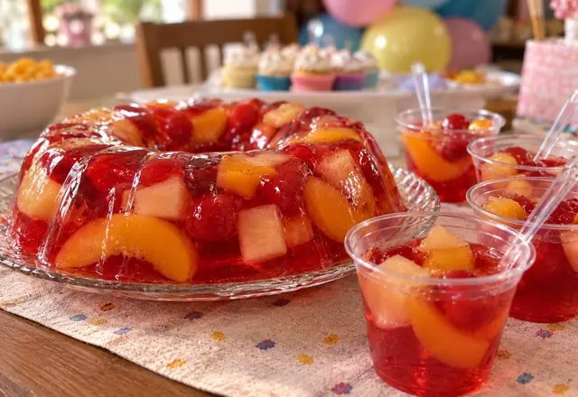 Gelatina con frutas, receta con productos de Distribuciones Caquetá